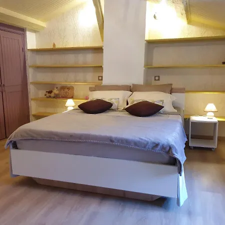 4 étoiles La Belle Eau Calme *